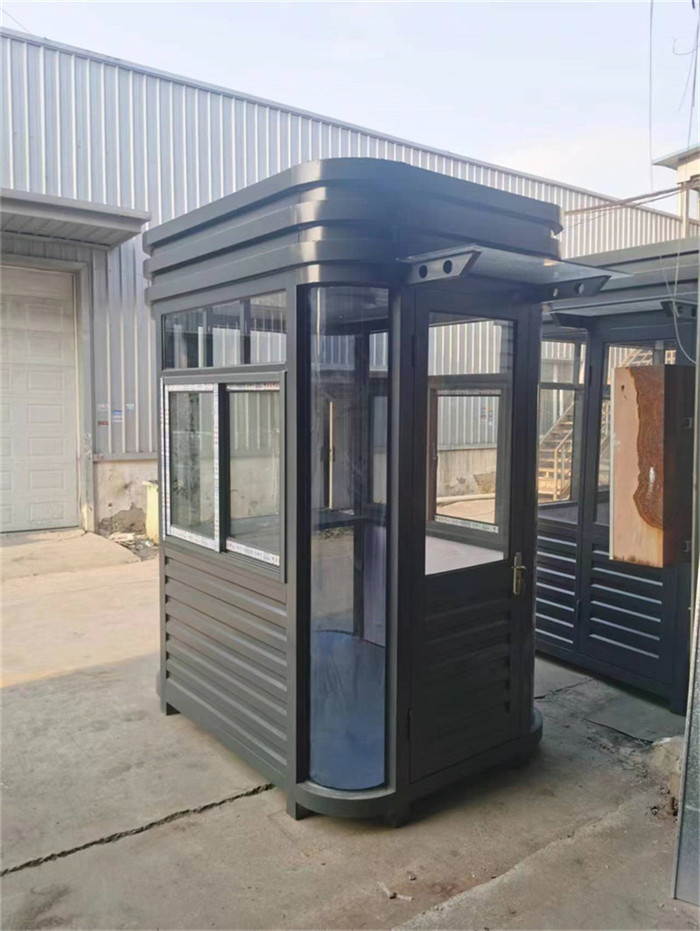 鄭州崗?fù)つ募液? width=